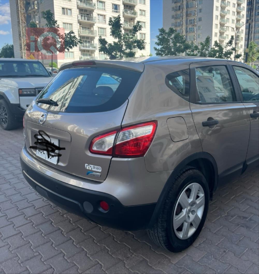 نیسان قەشقای